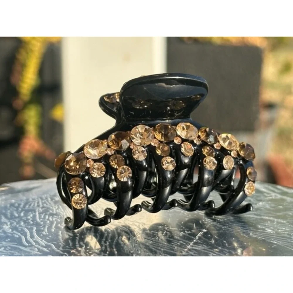 1 New Gorgeous Hair Clip with Shinny Swarovsky Crystals Hair Jewelry Accessories